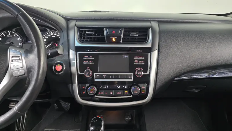 Nissan Altima