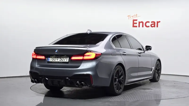 BMW 5-Series