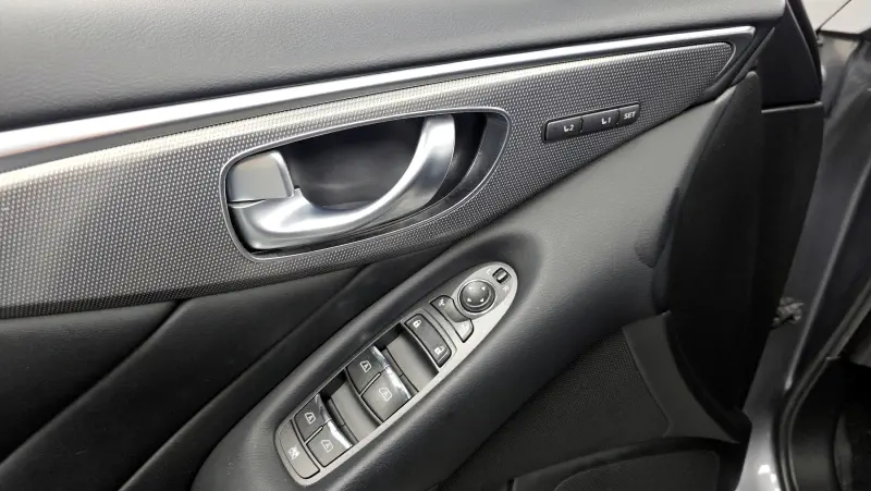 Infiniti Q50