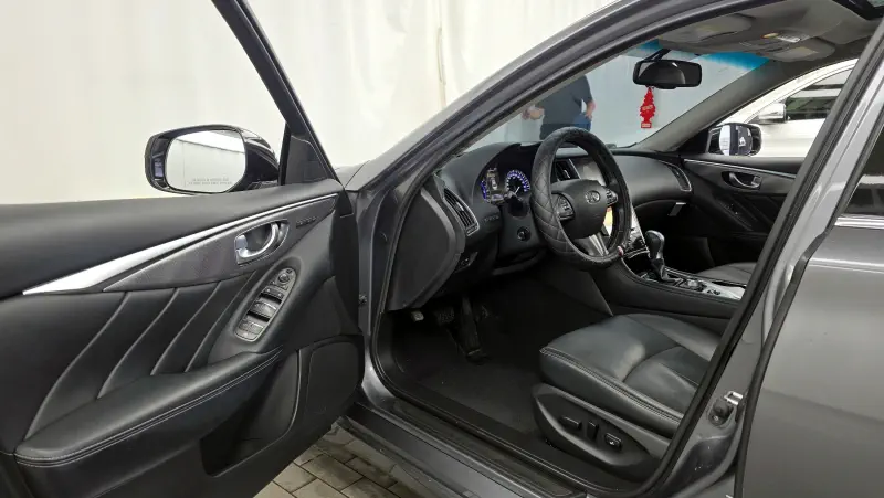 Infiniti Q50