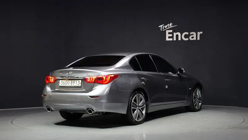 Infiniti Q50