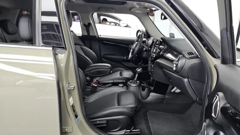MINI Hatch