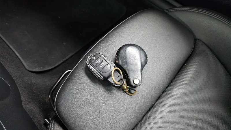 MINI Hatch