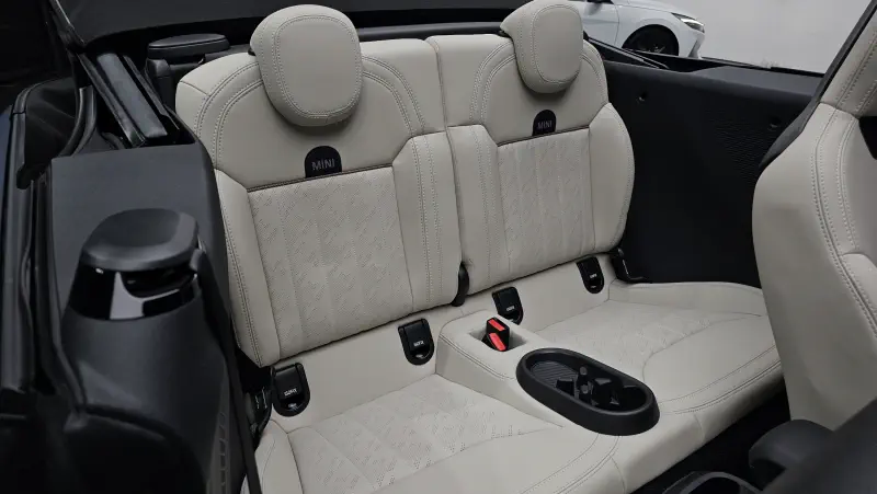 MINI Cabrio