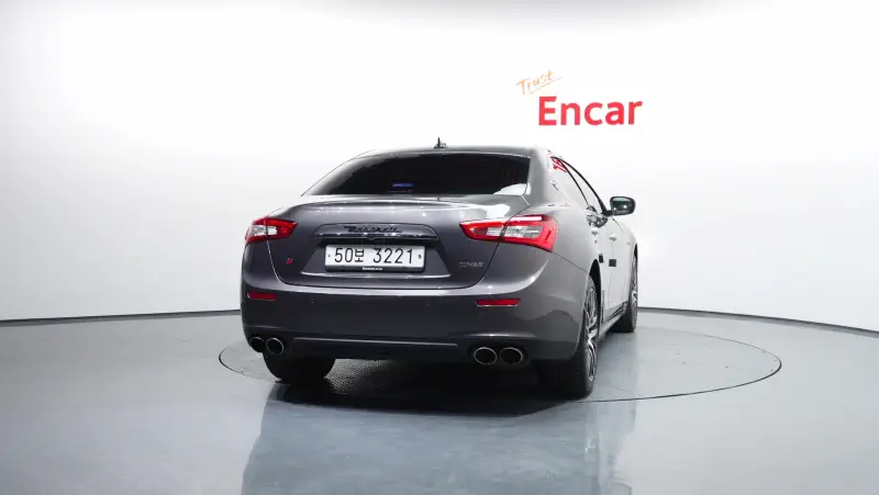 Maserati Ghibli