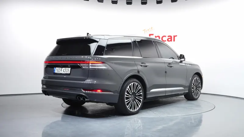 Lincoln Aviator