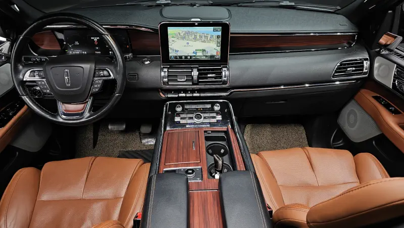 Lincoln Navigator