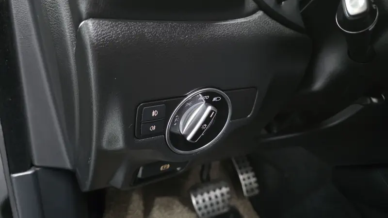 Infiniti Q30