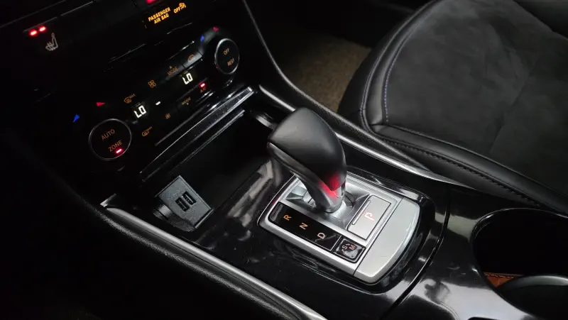 Infiniti Q30