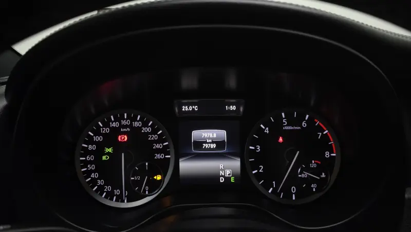 Infiniti Q30