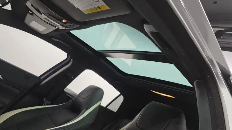 Infiniti Q30