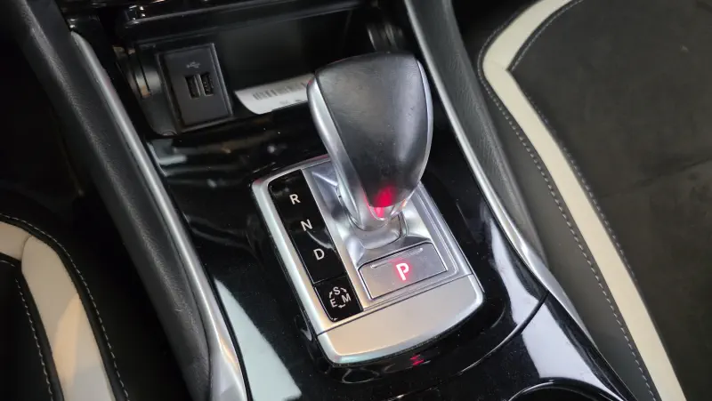 Infiniti Q30