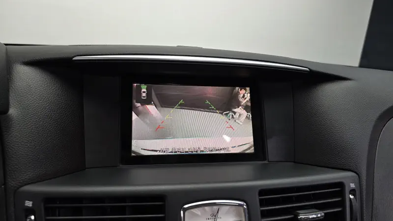 Infiniti M37