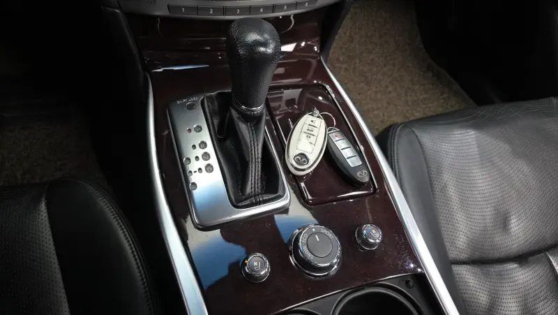 Infiniti M37