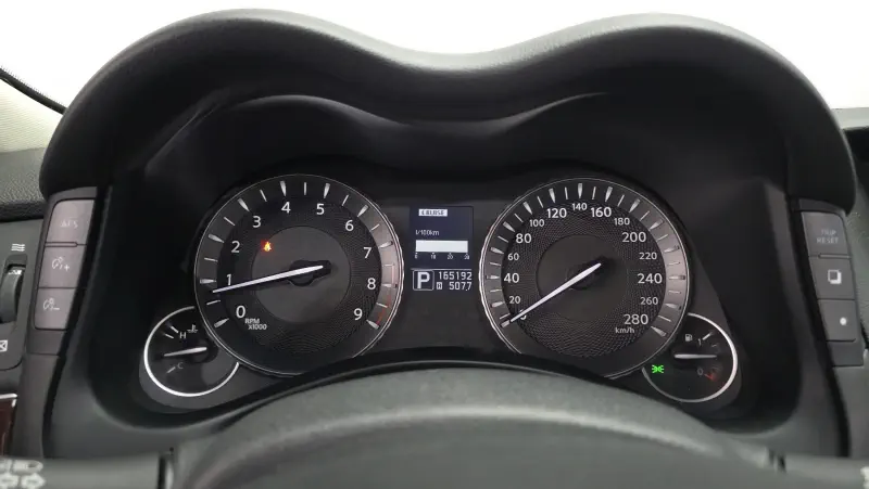 Infiniti M37