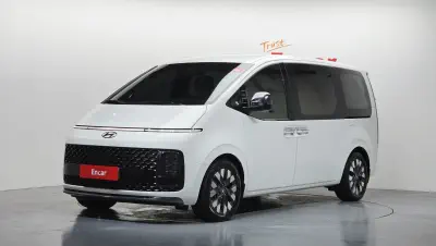 Hyundai Staria