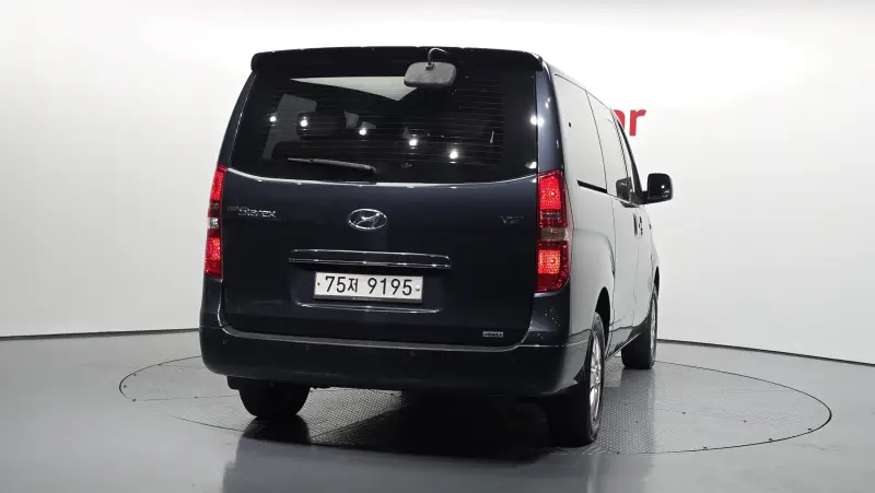 Hyundai Grand Starex