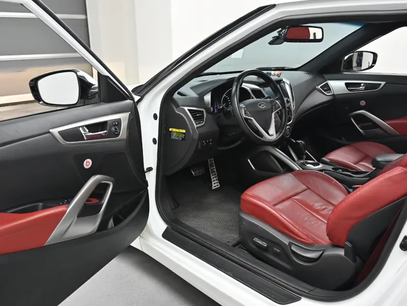 Hyundai Veloster