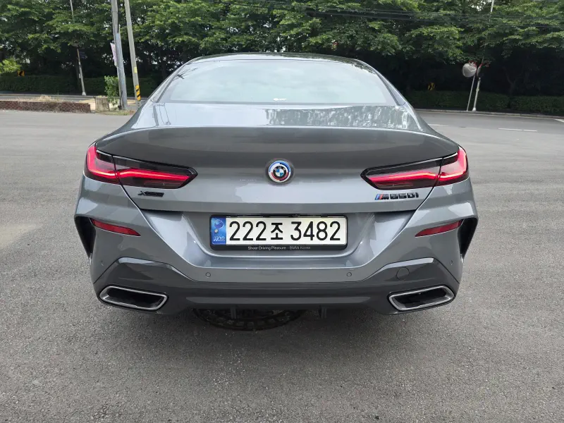 BMW 8-Series