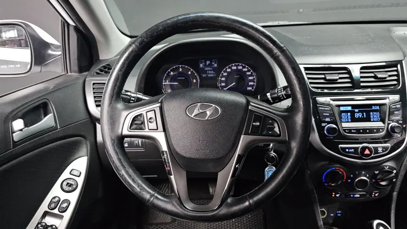 Hyundai Accent