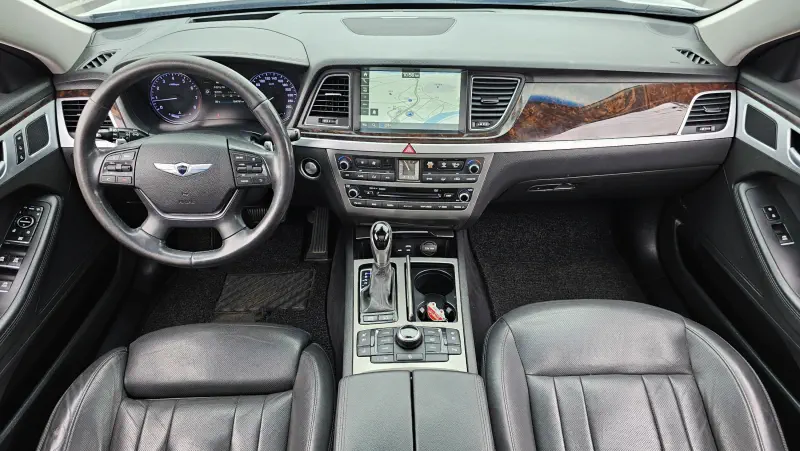 Hyundai Genesis