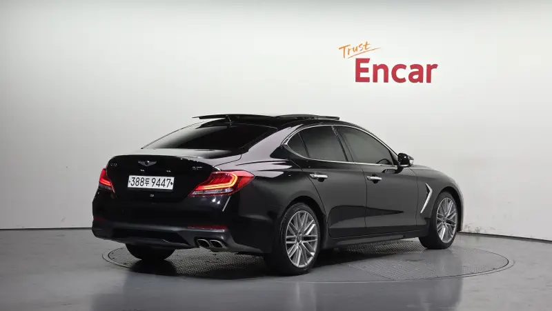 Genesis G70
