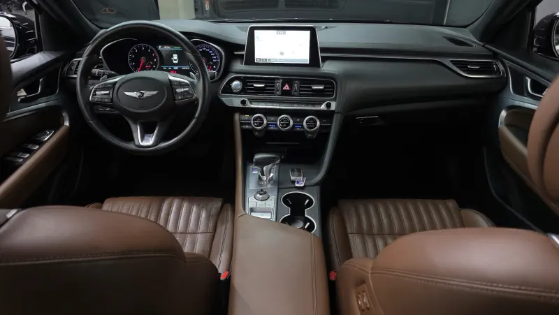 Genesis G70