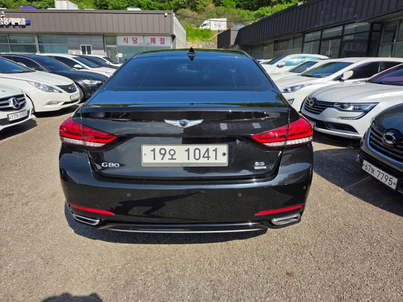 Genesis G80