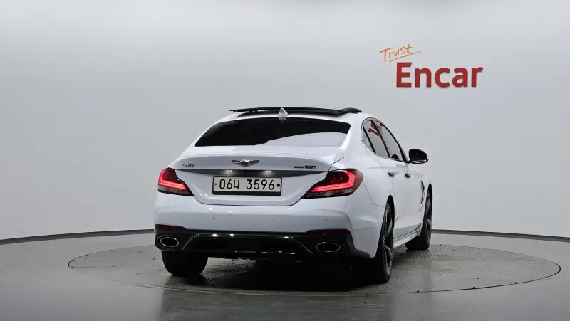 Genesis G70