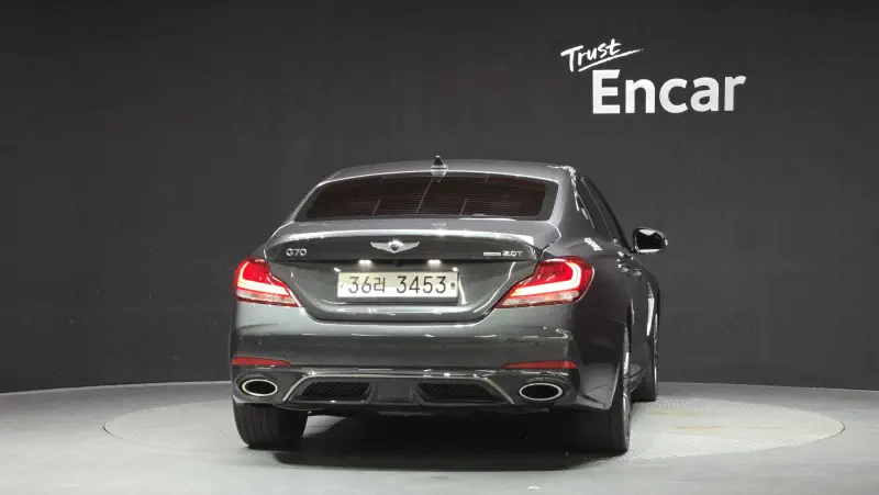 Genesis G70