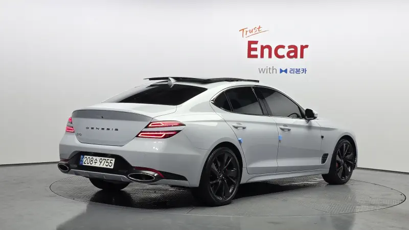 Genesis G70