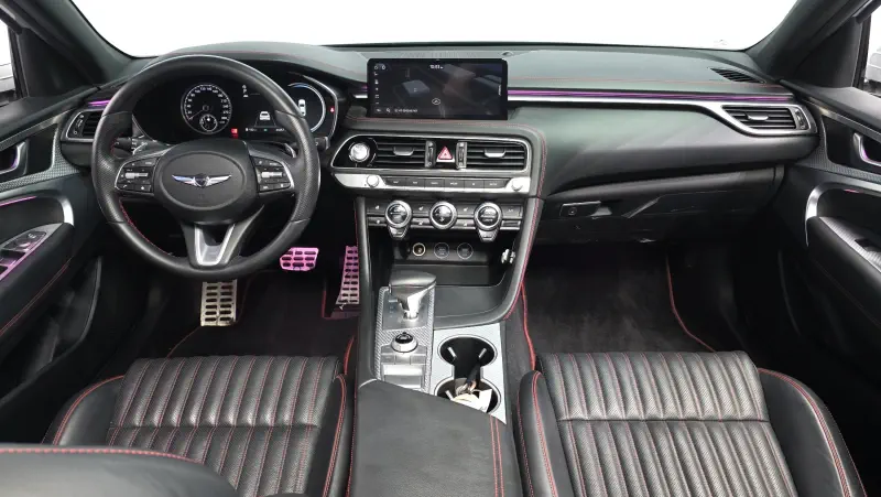 Genesis G70
