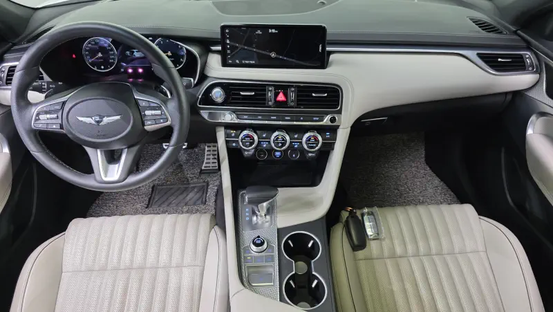 Genesis G70