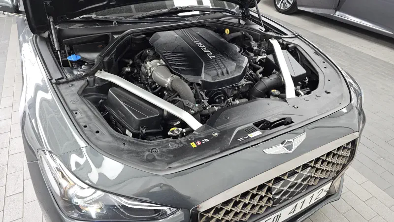 Genesis G70