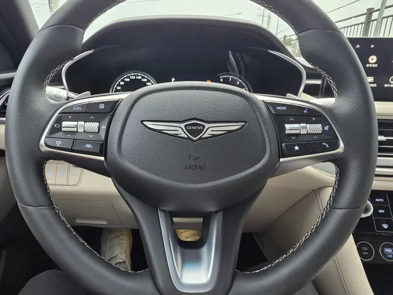 Genesis G70