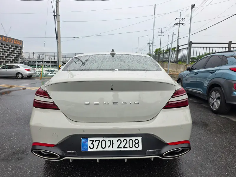 Genesis G70