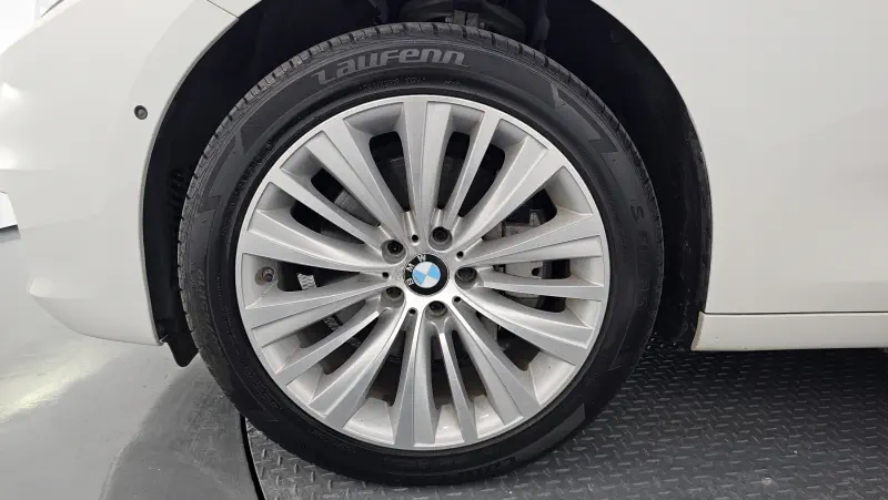 BMW 5-Series Gran Turismo