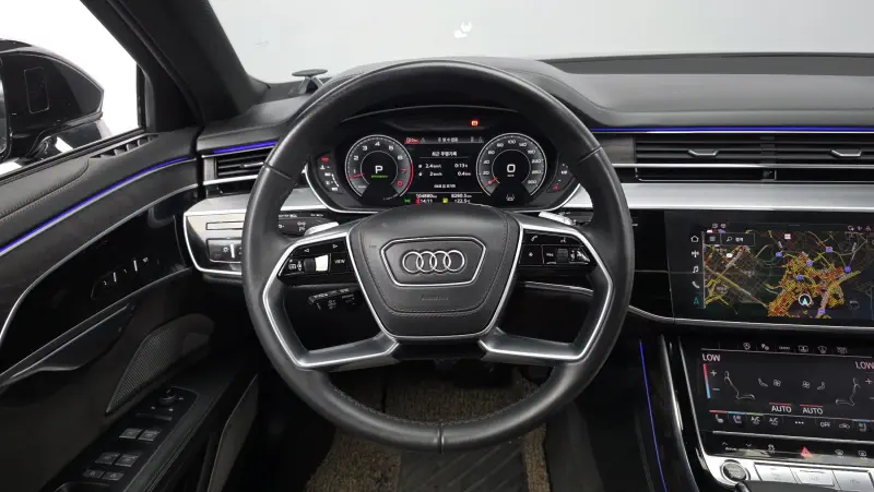 Audi A8