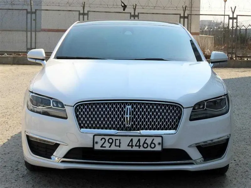 Lincoln Mkz