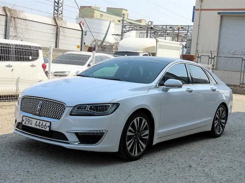 Lincoln Mkz
