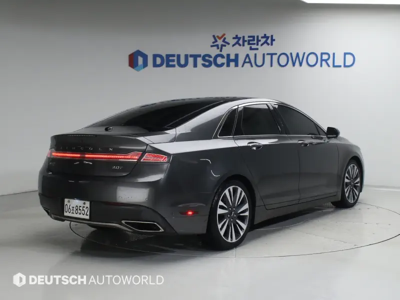 Lincoln Mkz