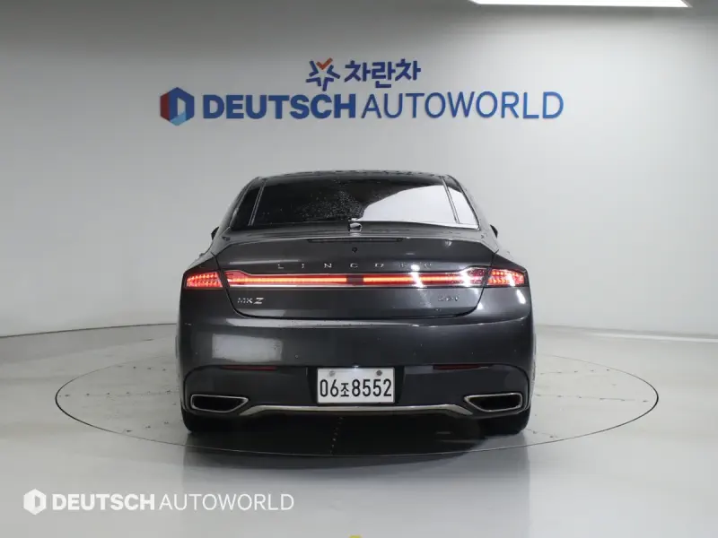 Lincoln Mkz