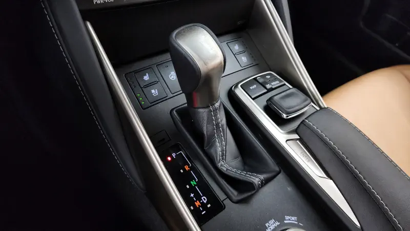 Lexus IS300