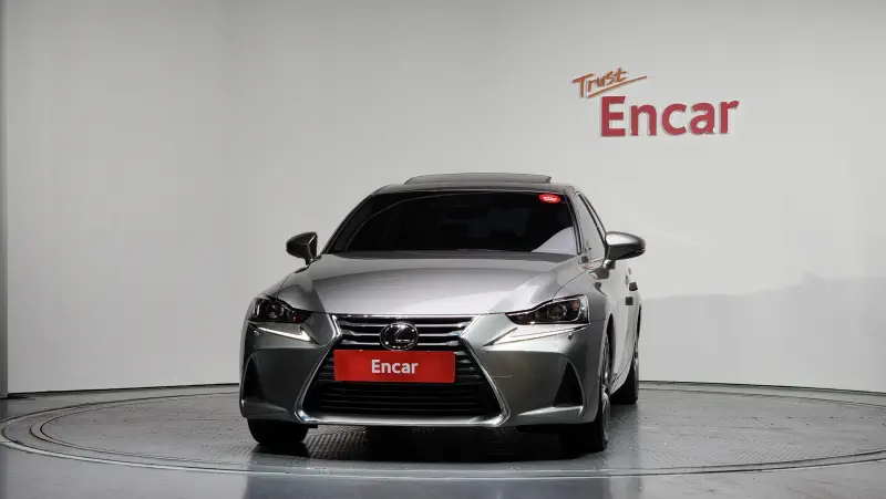 Lexus IS300