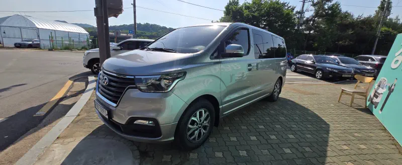 Hyundai Grand Starex