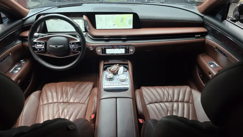 Genesis G90