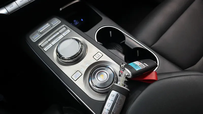 Genesis GV70