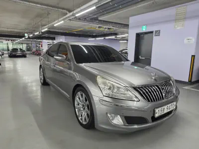 Hyundai Equus