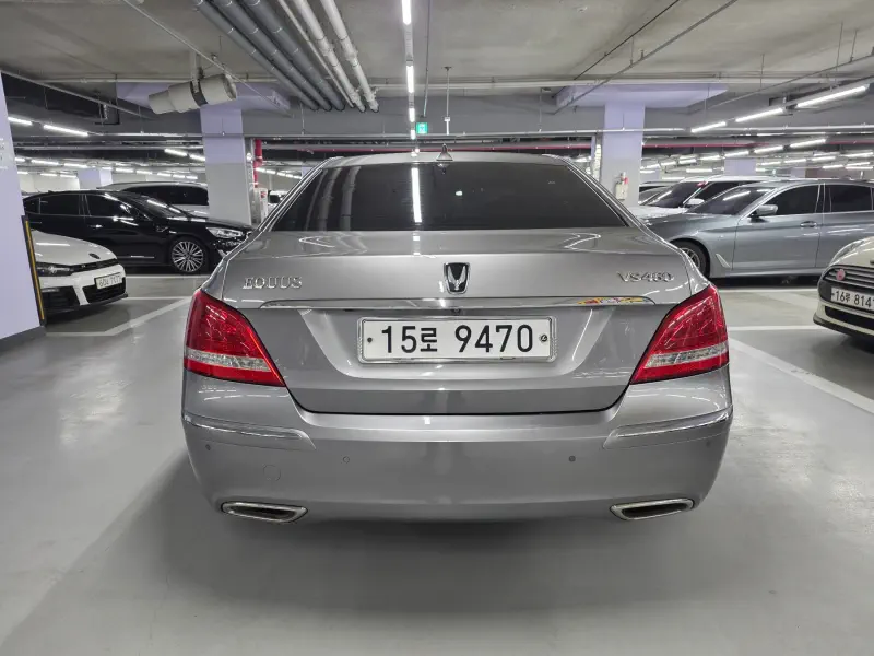 Hyundai Equus