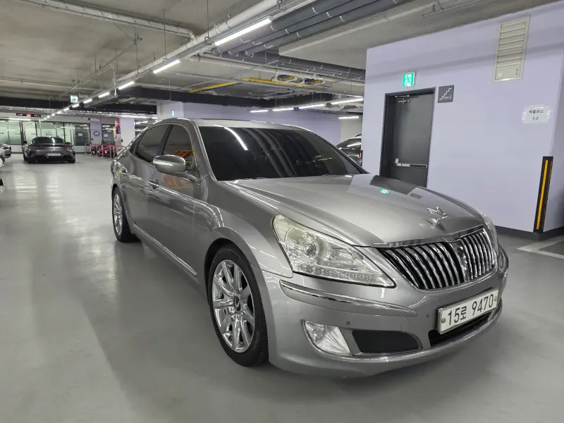 Hyundai Equus